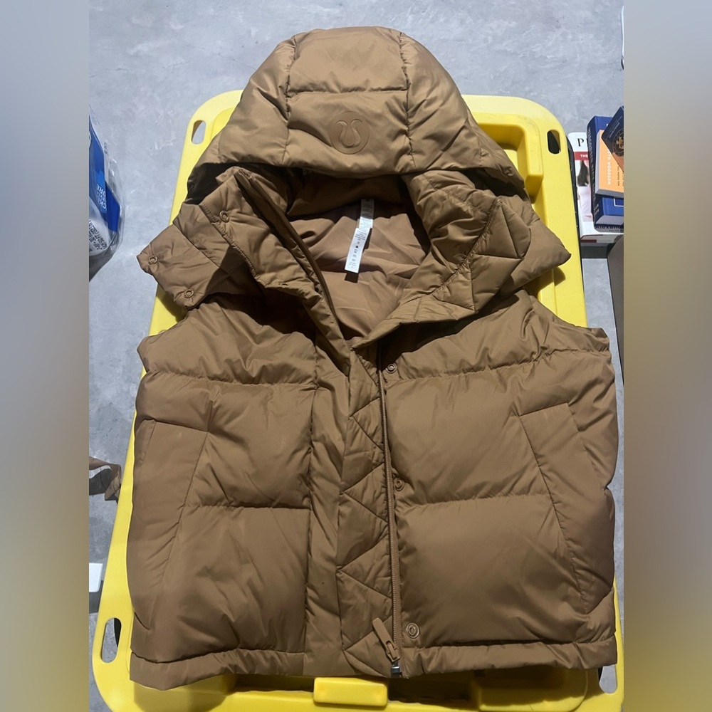 Lululemon Wunderpuff Vest- Bold Beige Size 4